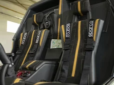 NISUS Anatomic-comfort seats